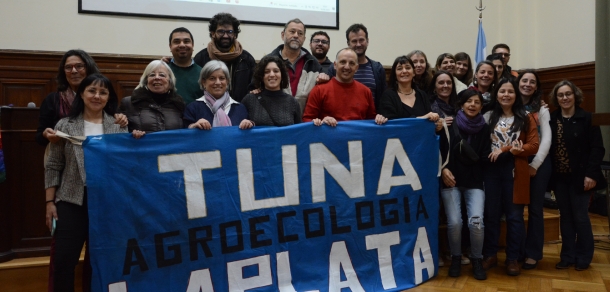 Entrega de diplomas a la primera cohorte de estudiantes de la Tecnicatura Universitaria en Agroecología 